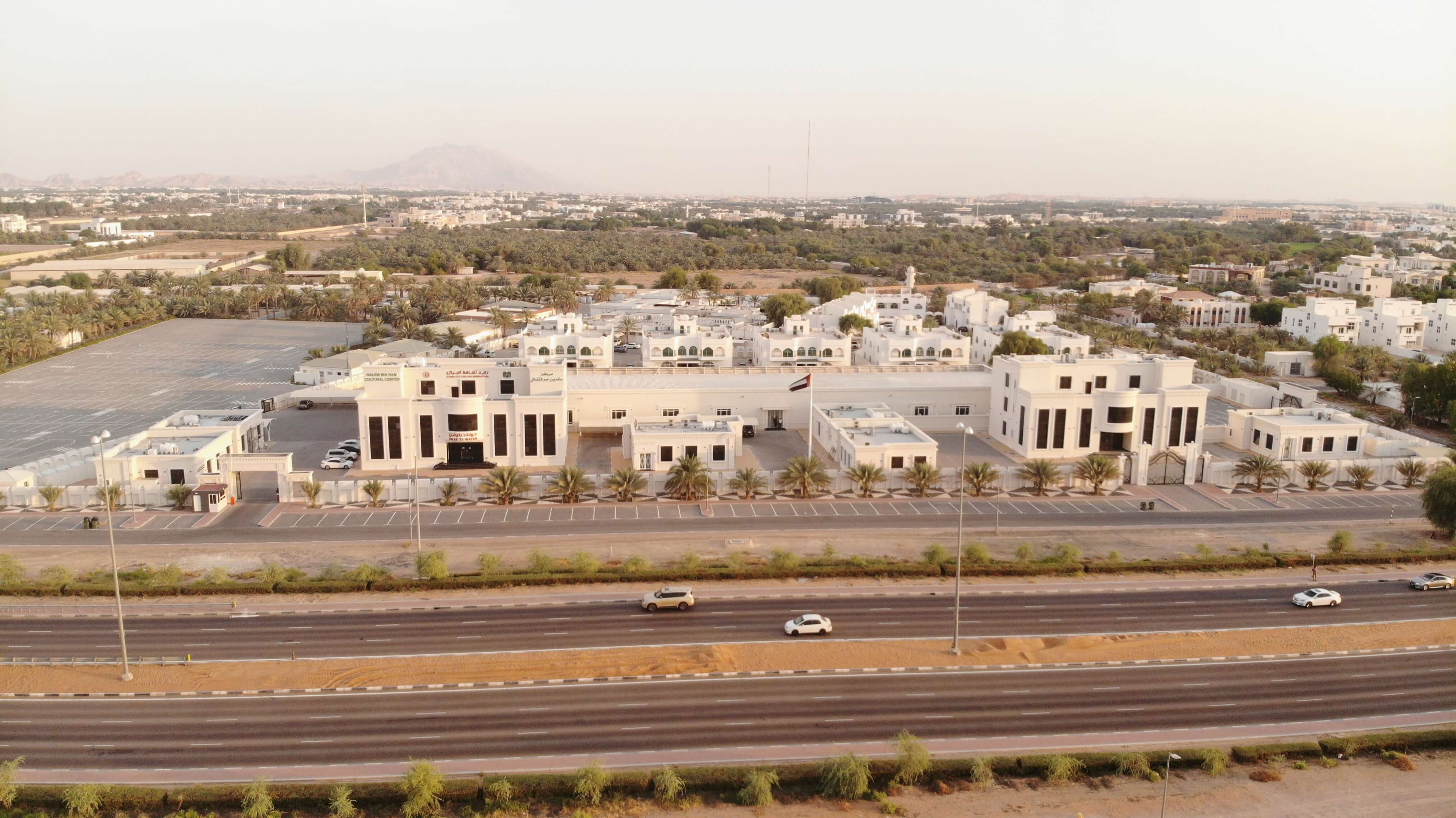 الشراكات والتواصل